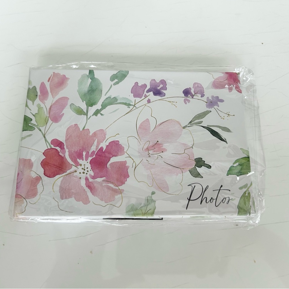 ⭐️ NEW Hallmark Floral Photo Album